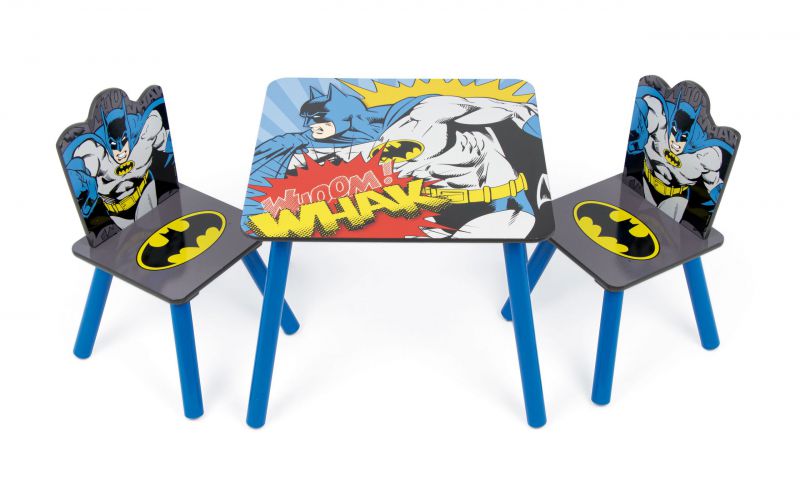 Set de mesa (50x50x44cm) y 2 sillas (26.5x26.5x50cm) de madera de batman